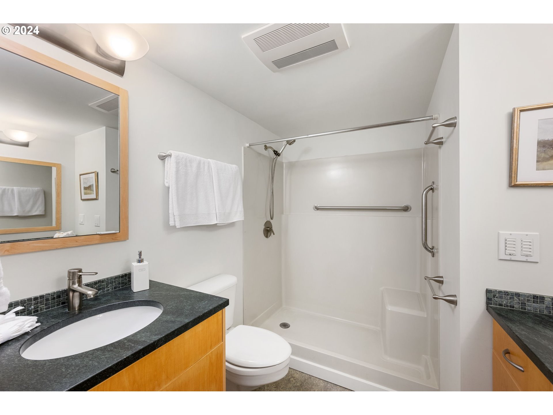 2221 Southwest 1st Avenue, Unit 1622 Portland, OR 97201 - Photo 29 of 48 Bathroom, Attached