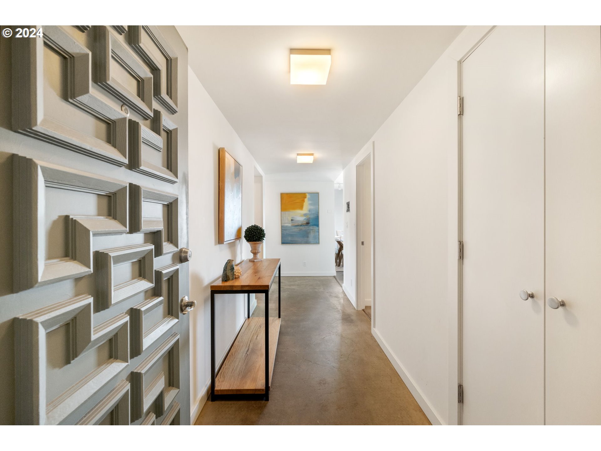 2221 Southwest 1st Avenue, Unit 1622 Portland, OR 97201 - Photo 3 of 48 Entrance/Foyer