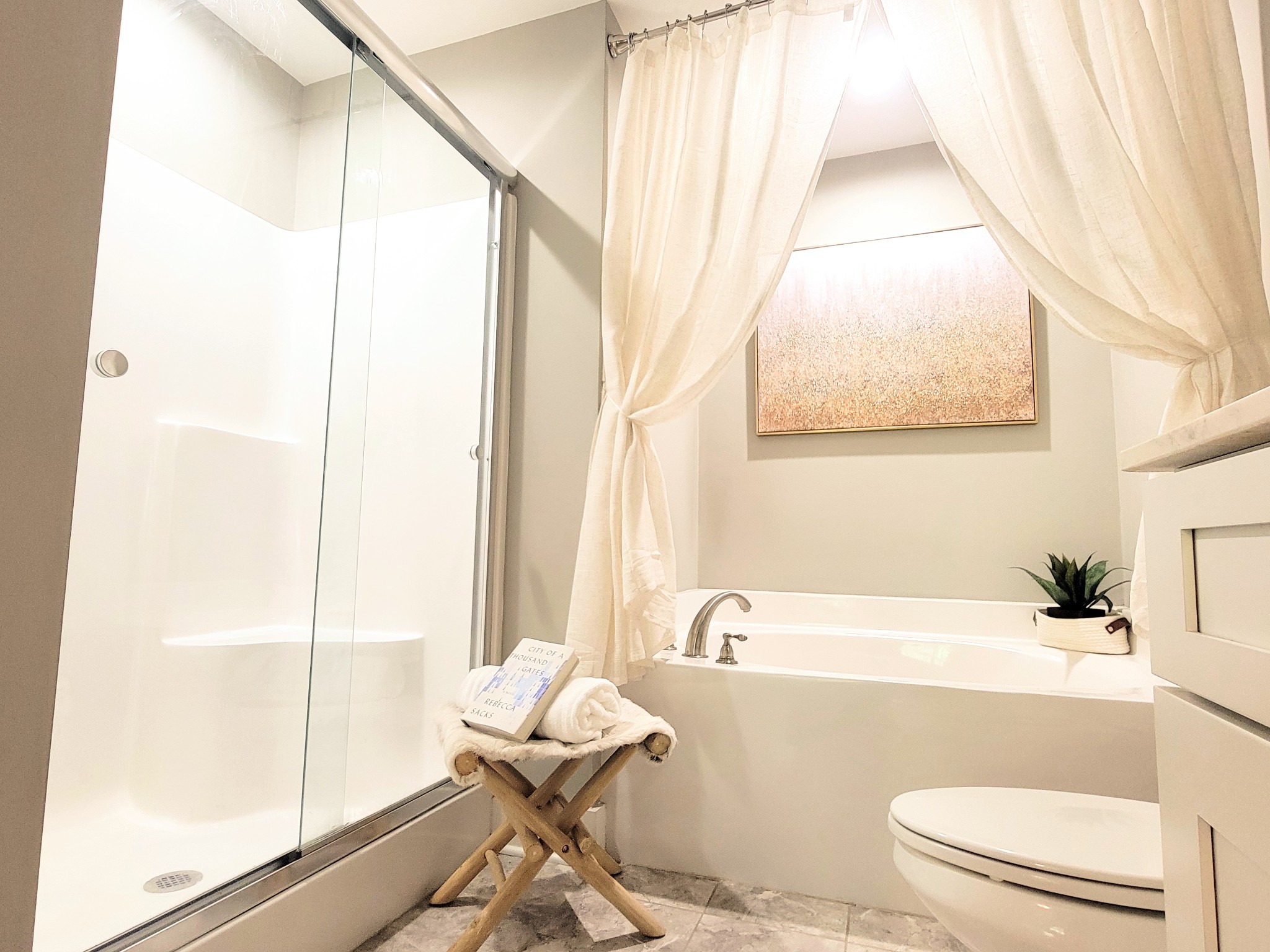 961 Big Springs Road Charlotte, TN 37036 - Photo 27 of 50 Your own private ensuite just off the primary bedroom.