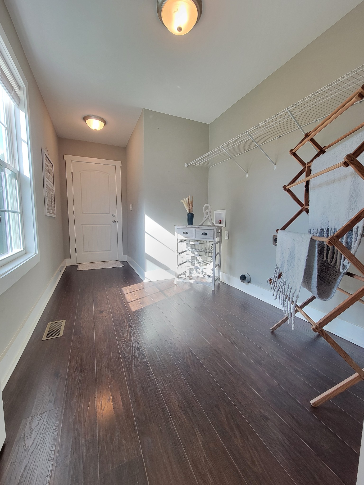 961 Big Springs Road Charlotte, TN 37036 - Photo 40 of 50 Laundry area has lots of room!
