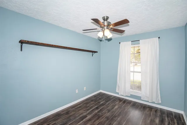 $2,100 | 5617 Fresh Meadow, League City, TX 77573