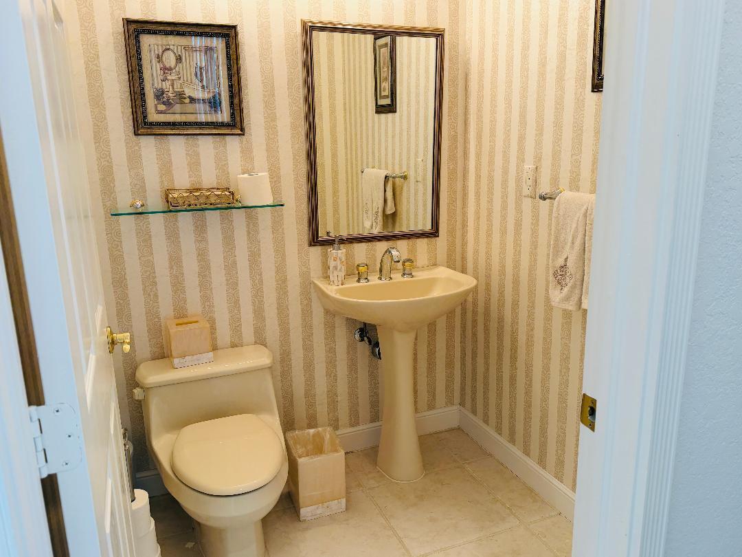 4285 Northwest 62nd Road Boca Raton, FL 33496 - Photo 7 of 39 Powder Room