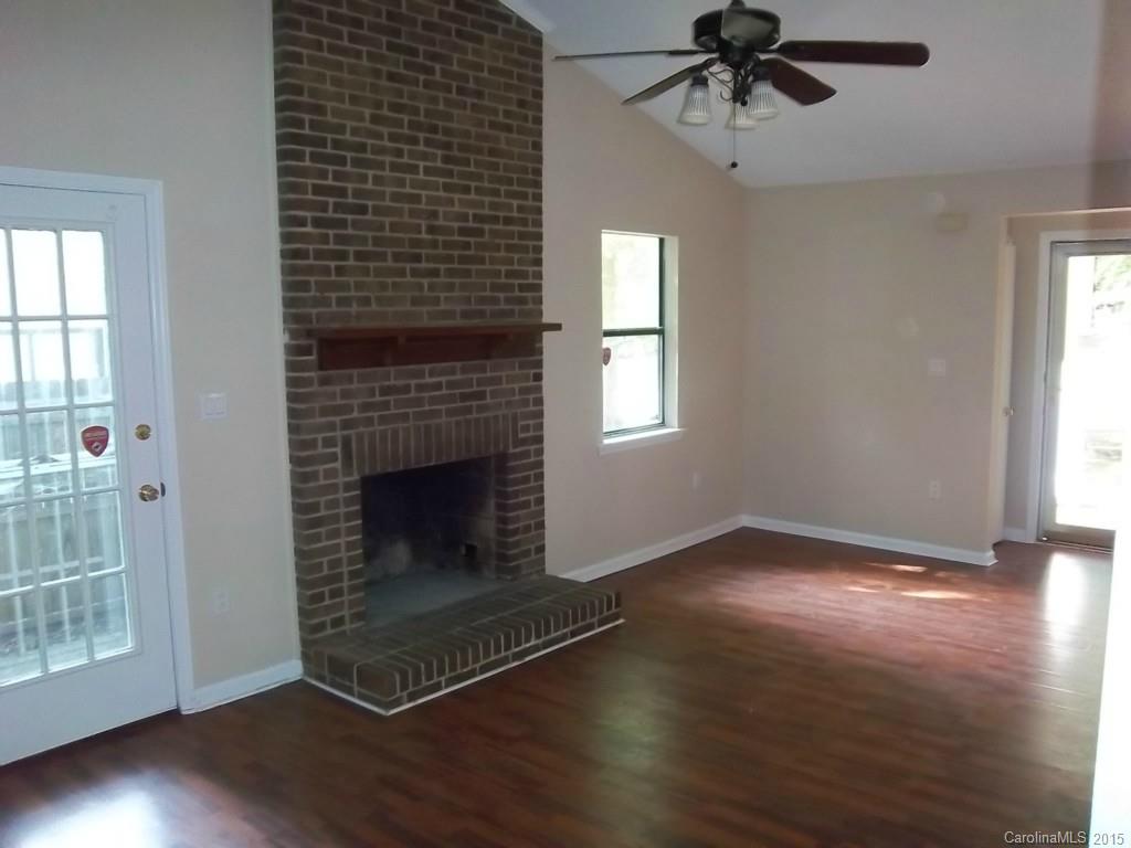 8701 Mission Hills Road Charlotte, NC 28227 - Photo 11 of 15