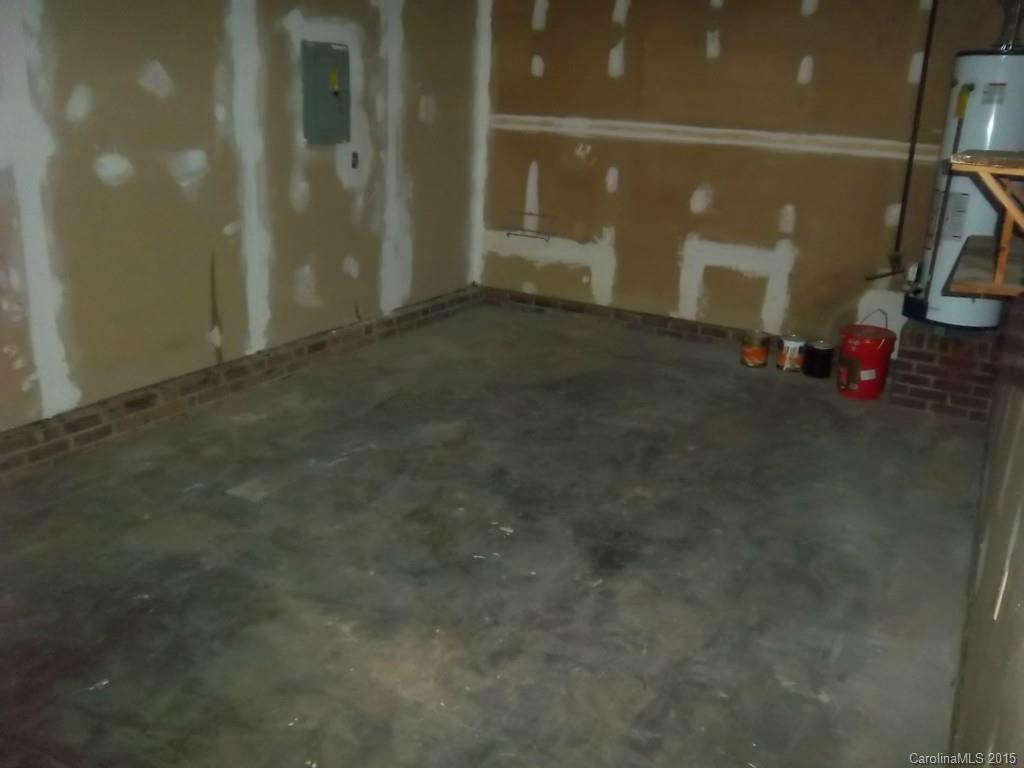 8701 Mission Hills Road Charlotte, NC 28227 - Photo 13 of 15