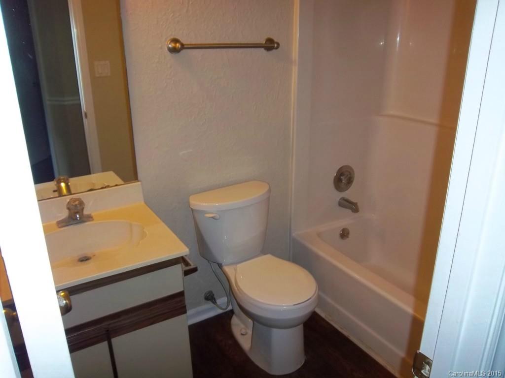 8701 Mission Hills Road Charlotte, NC 28227 - Photo 8 of 15