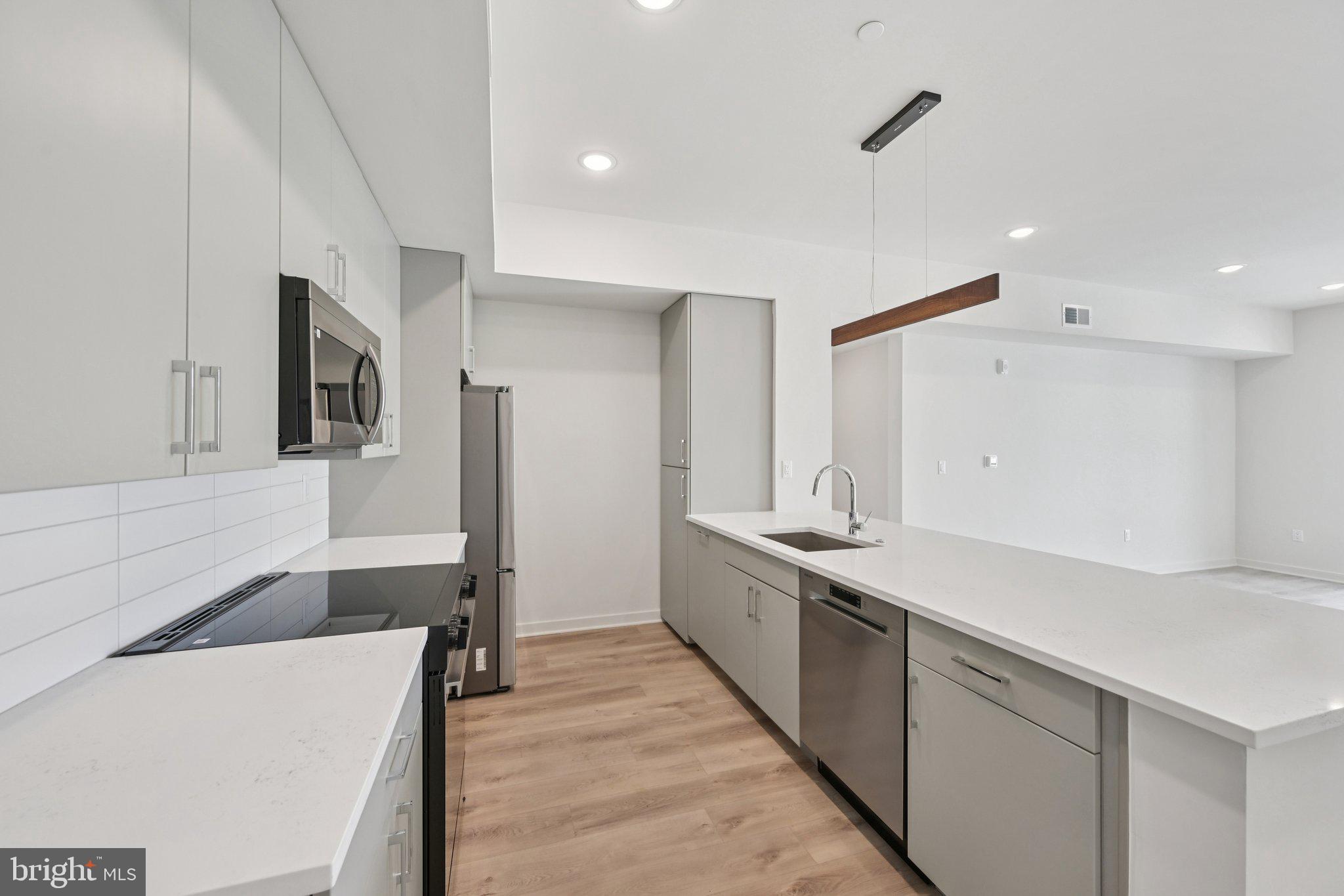 23 Rock Hill Road, Unit 208 Bala Cynwyd, PA 19004 - Photo 7 of 11