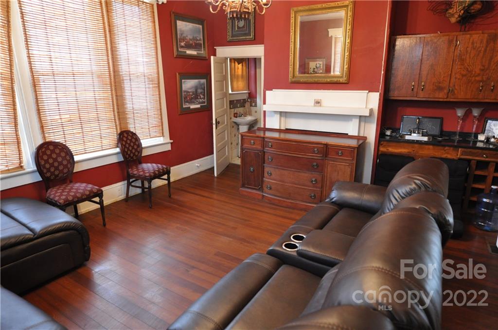 115 Smith Street Chester, SC 29706 - Photo 10 of 24 Gallery Image 10