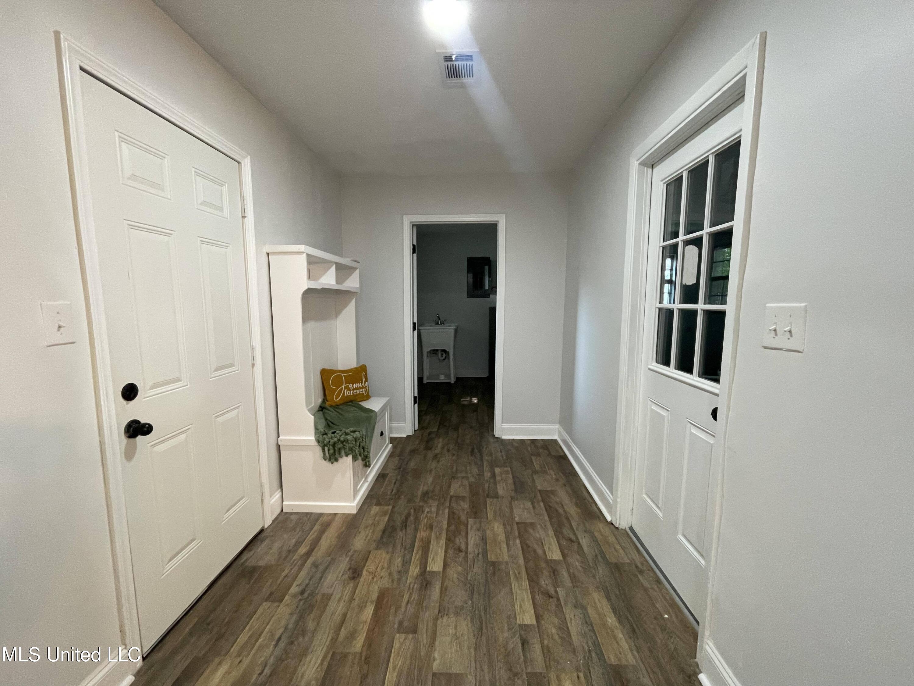3831 Henderson Road Byram, MS 39212 - Photo 18 of 44 received_299702326521751