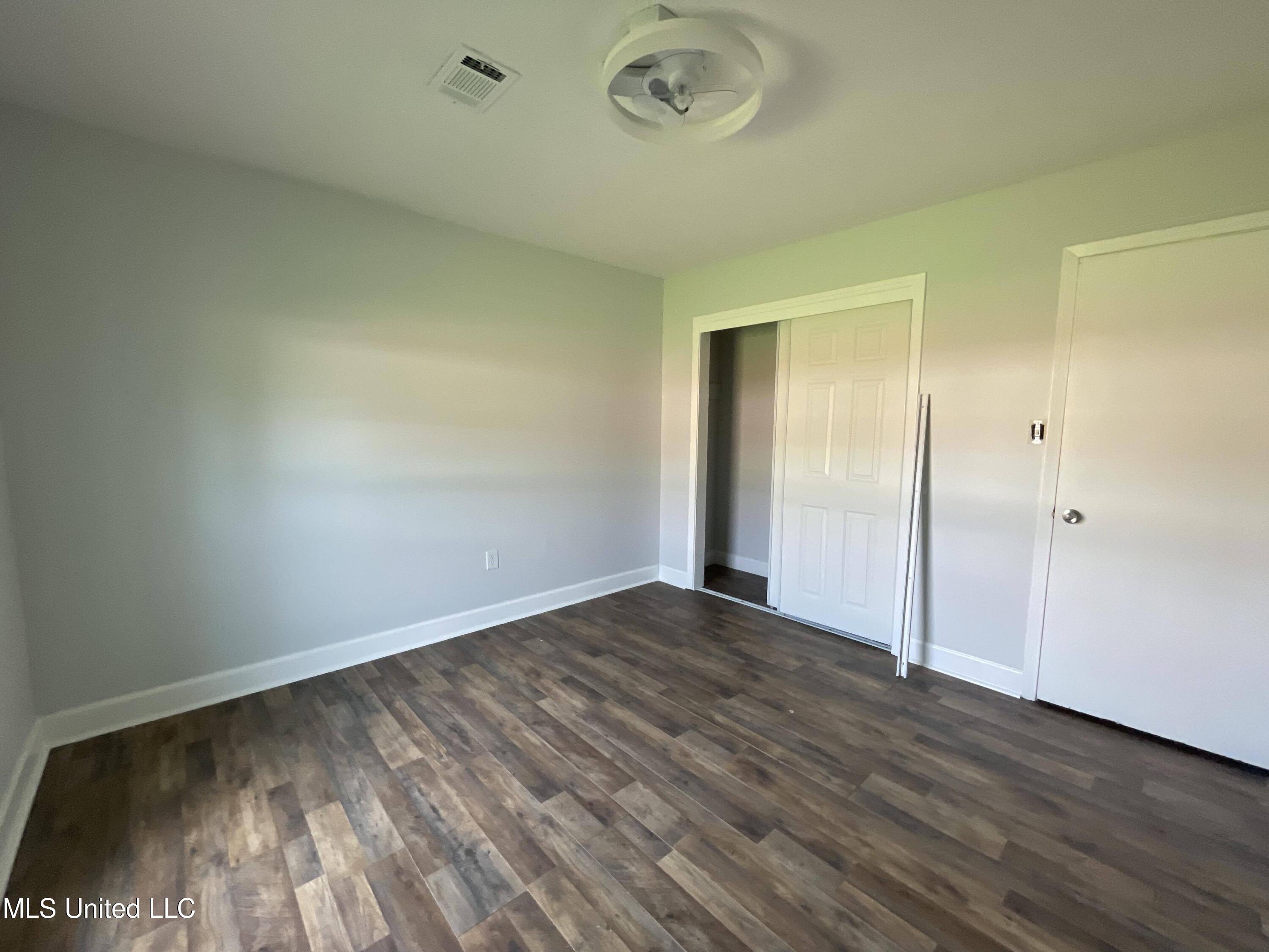 3831 Henderson Road Byram, MS 39212 - Photo 35 of 44 received_740131914859473