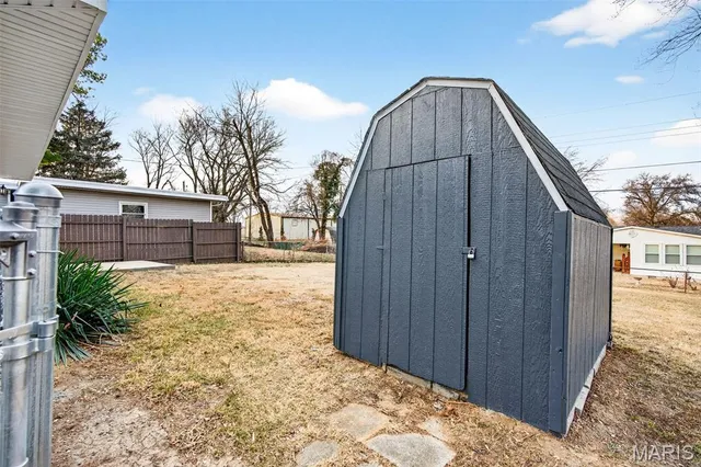 $136,500 | 19 Marquette Drive, Florissant, MO 63031