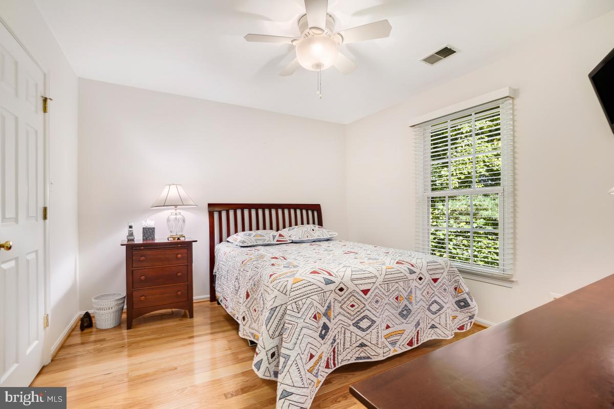 11433 Hollow Timber Way Reston, VA 20194 - Photo 30 of 45