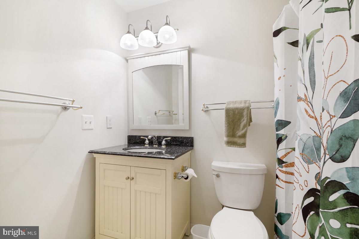 11433 Hollow Timber Way Reston, VA 20194 - Photo 33 of 45