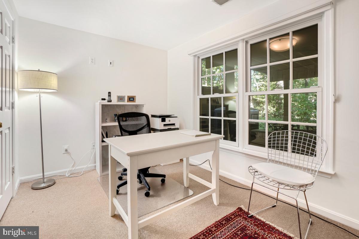 11433 Hollow Timber Way Reston, VA 20194 - Photo 40 of 45