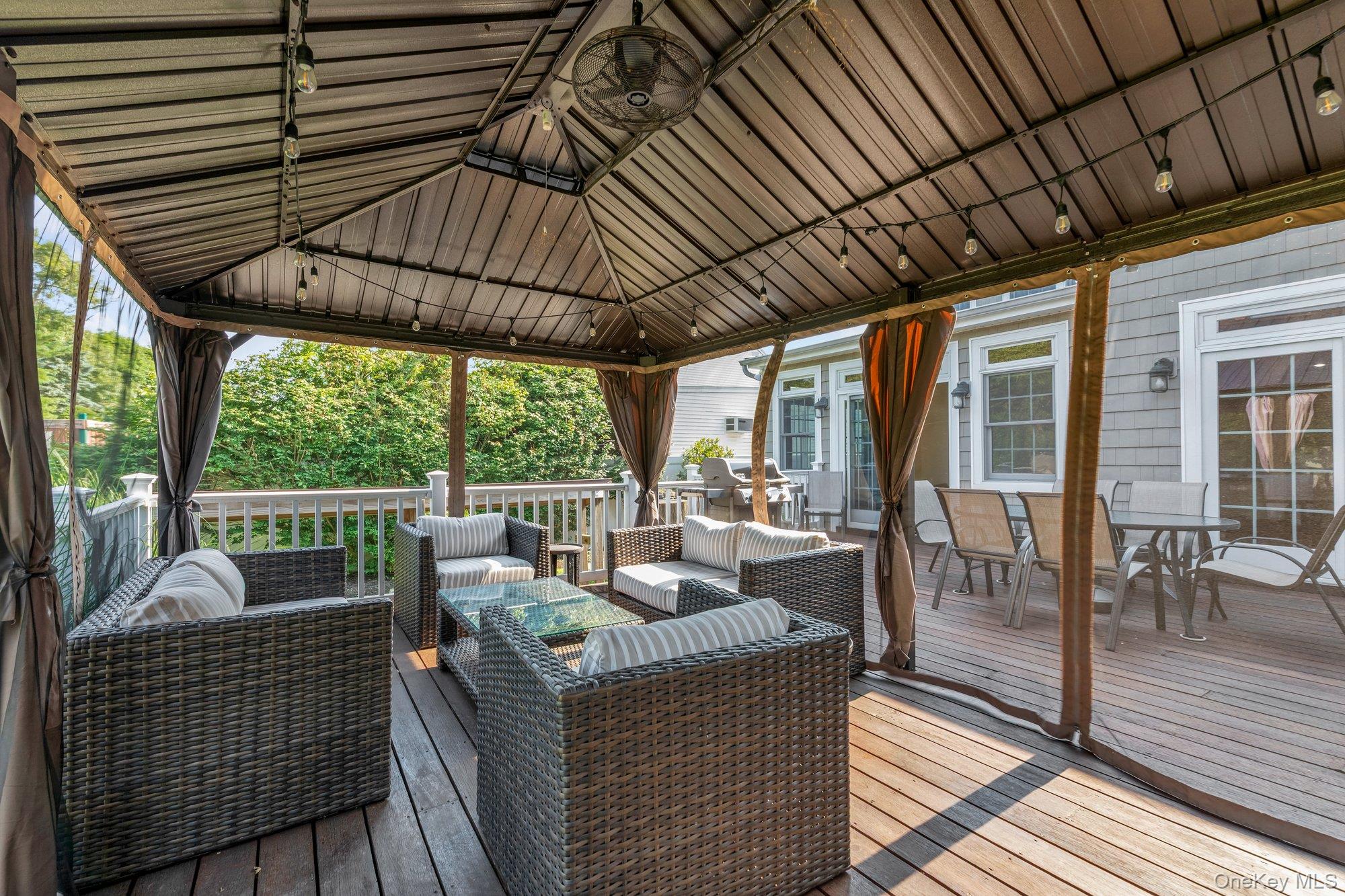 40 Frankel Road Massapequa, NY 11758 - Photo 22 of 27