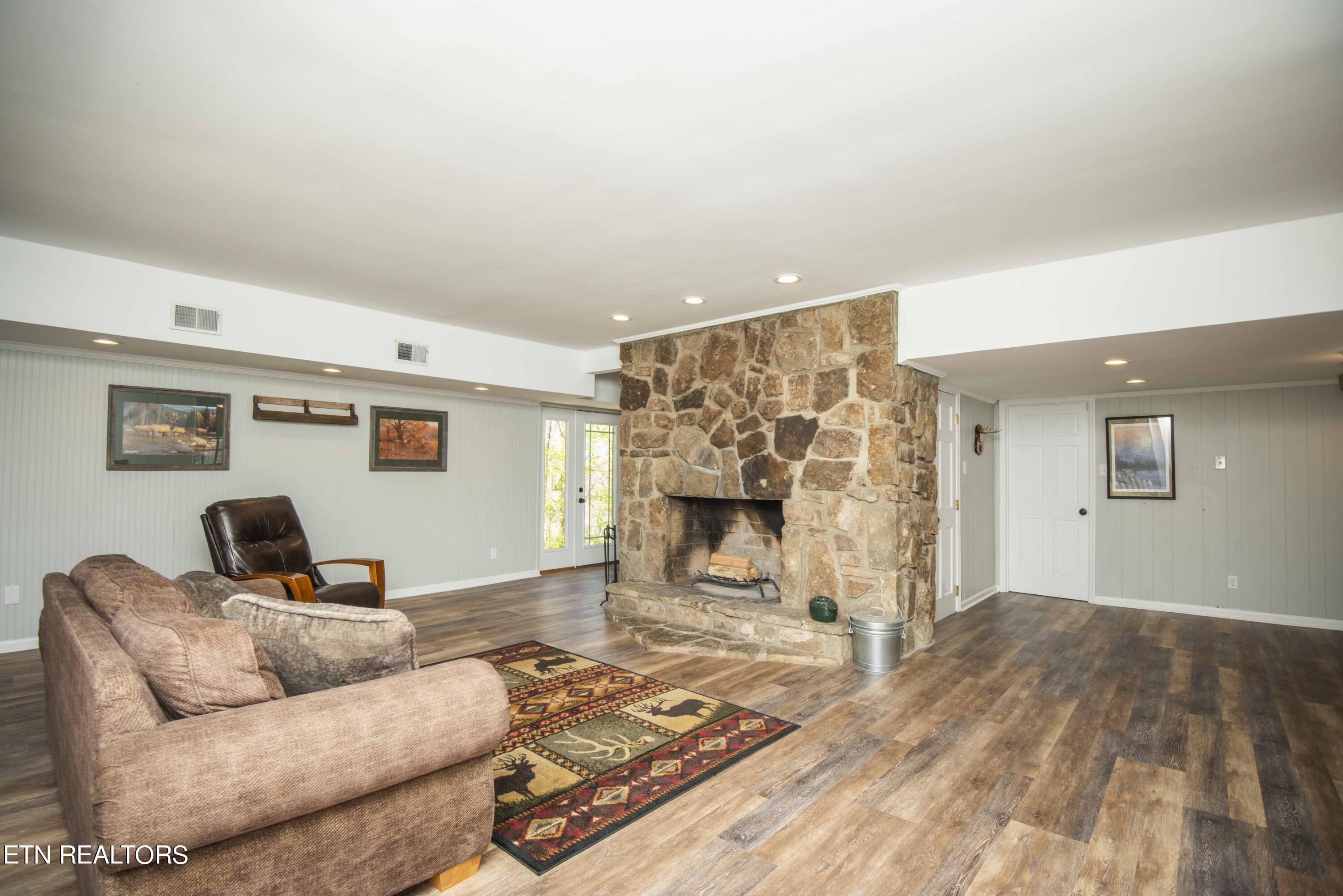322 Ridgewood Drive Clinton, TN 37716 - Photo 36 of 58 basement 2_1