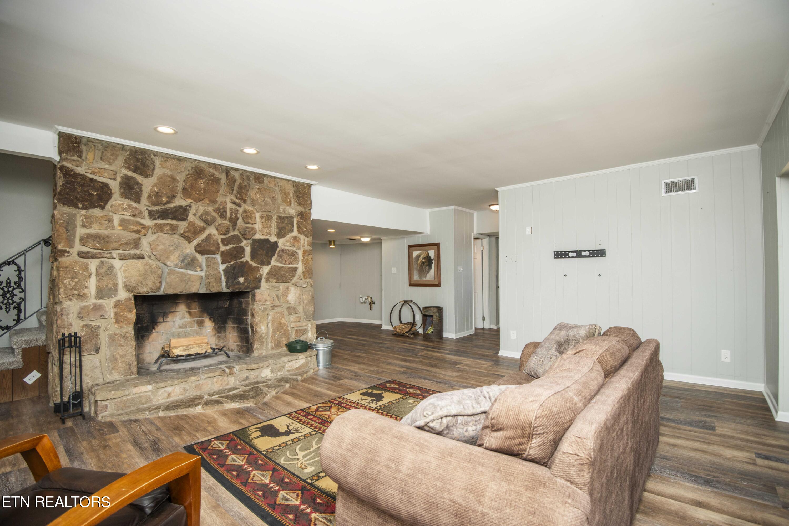 322 Ridgewood Drive Clinton, TN 37716 - Photo 37 of 58 basement 3_1