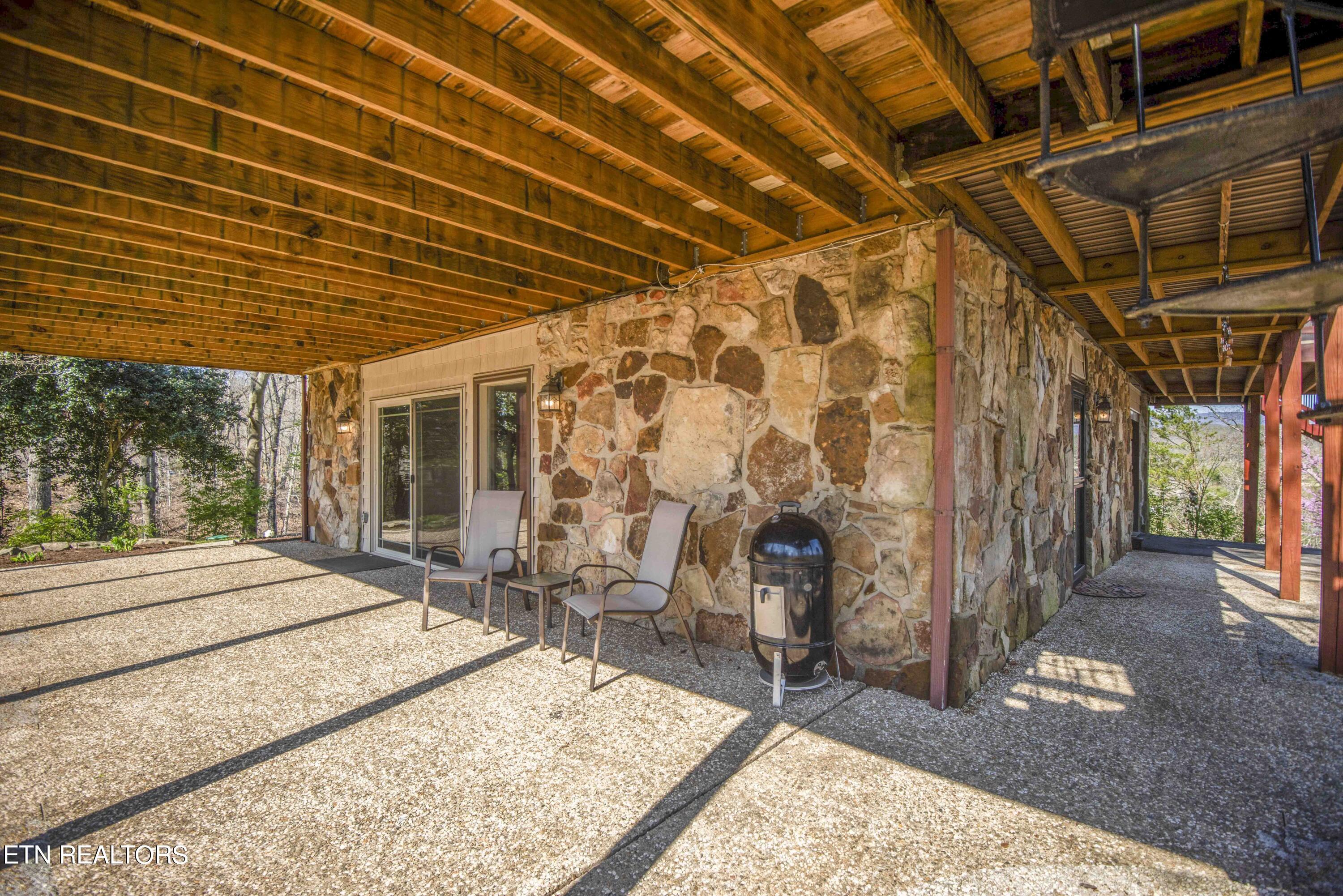 322 Ridgewood Drive Clinton, TN 37716 - Photo 41 of 58 yard_1