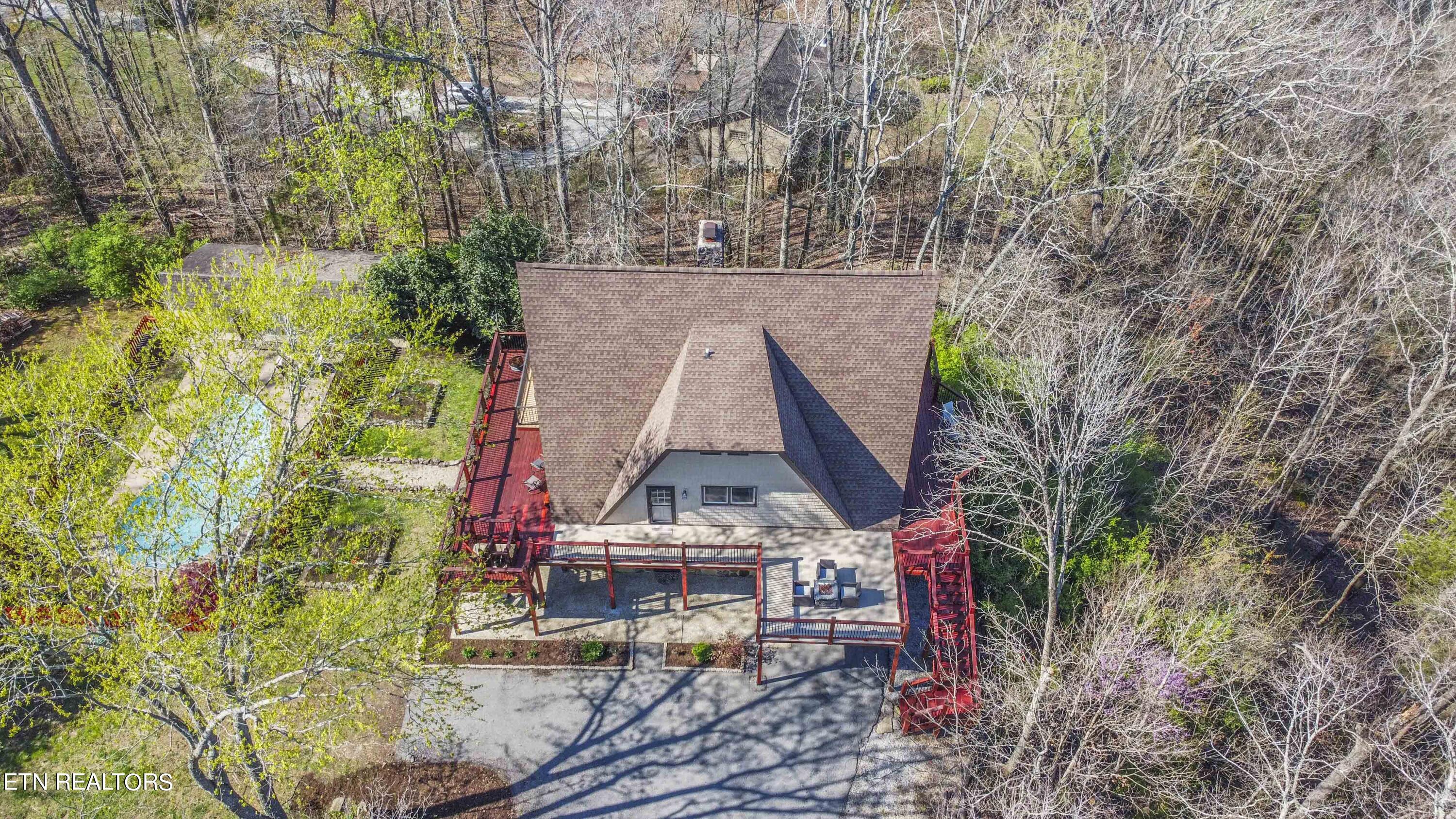 322 Ridgewood Drive Clinton, TN 37716 - Photo 52 of 58 drone 26_1