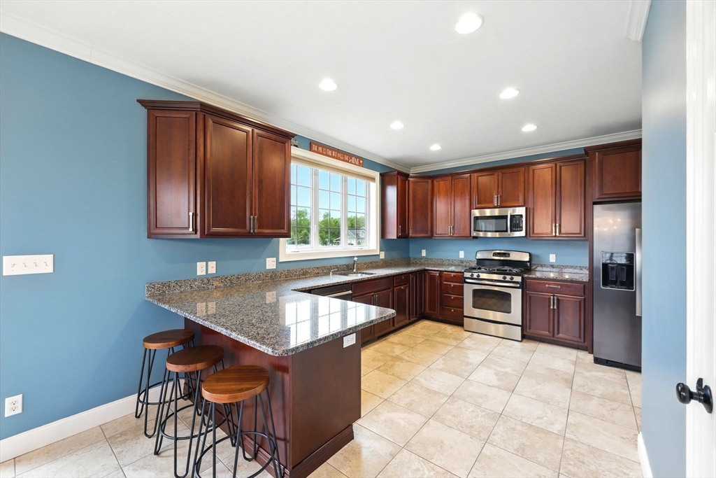 29 River Lodge Road South Hadley, MA 01075 - Photo 12 of 41