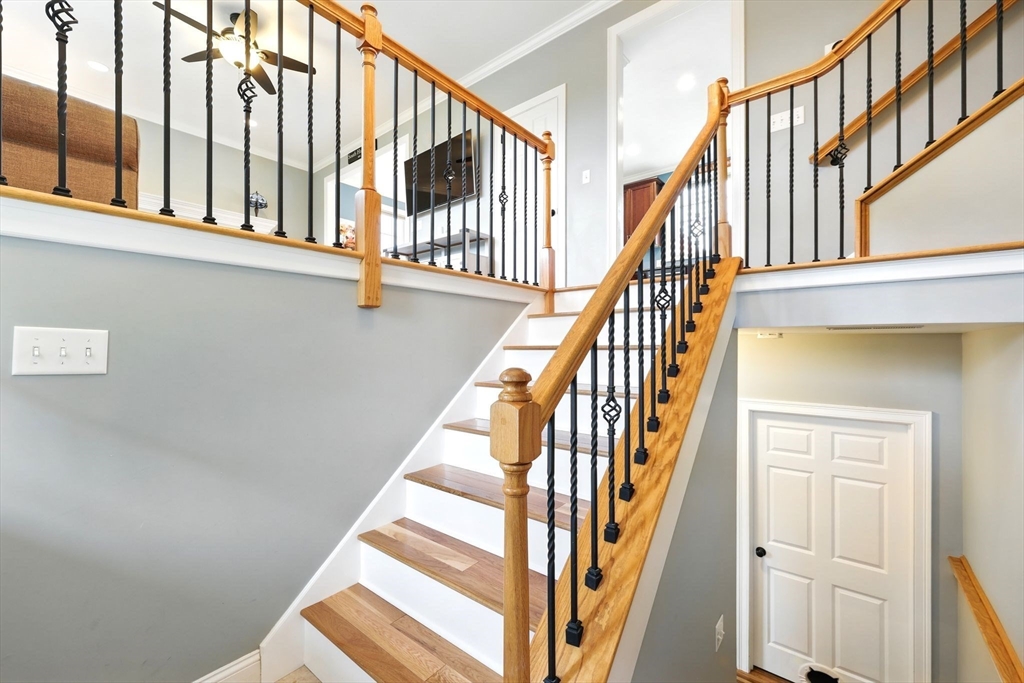 29 River Lodge Road South Hadley, MA 01075 - Photo 3 of 41