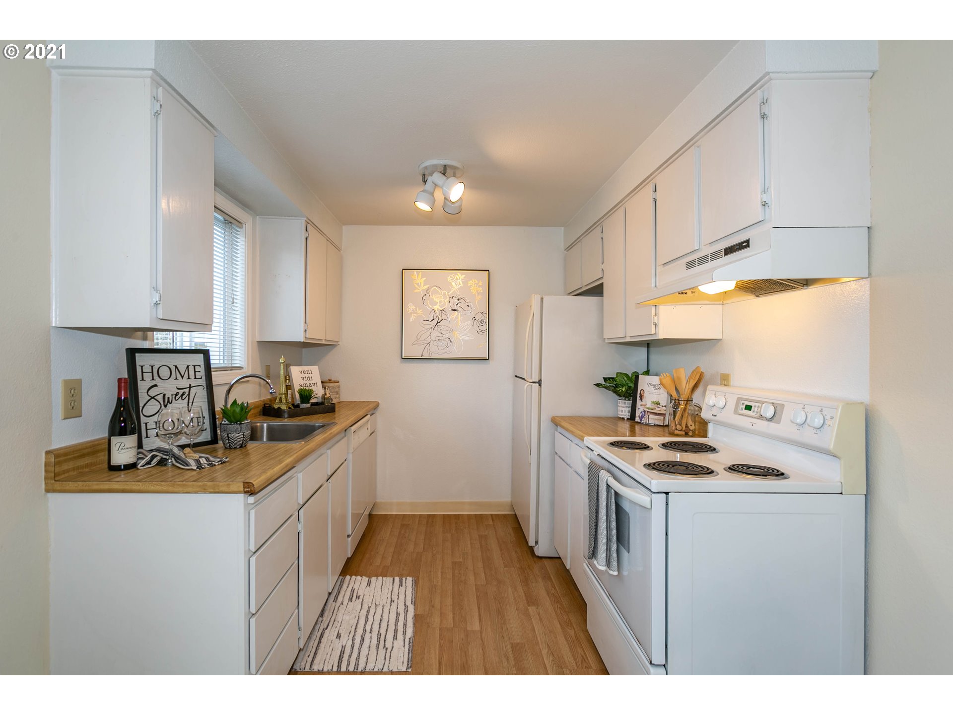 47 Eagle Crest Drive, Unit 6 Lake Oswego, OR 97035 - Photo 12 of 25