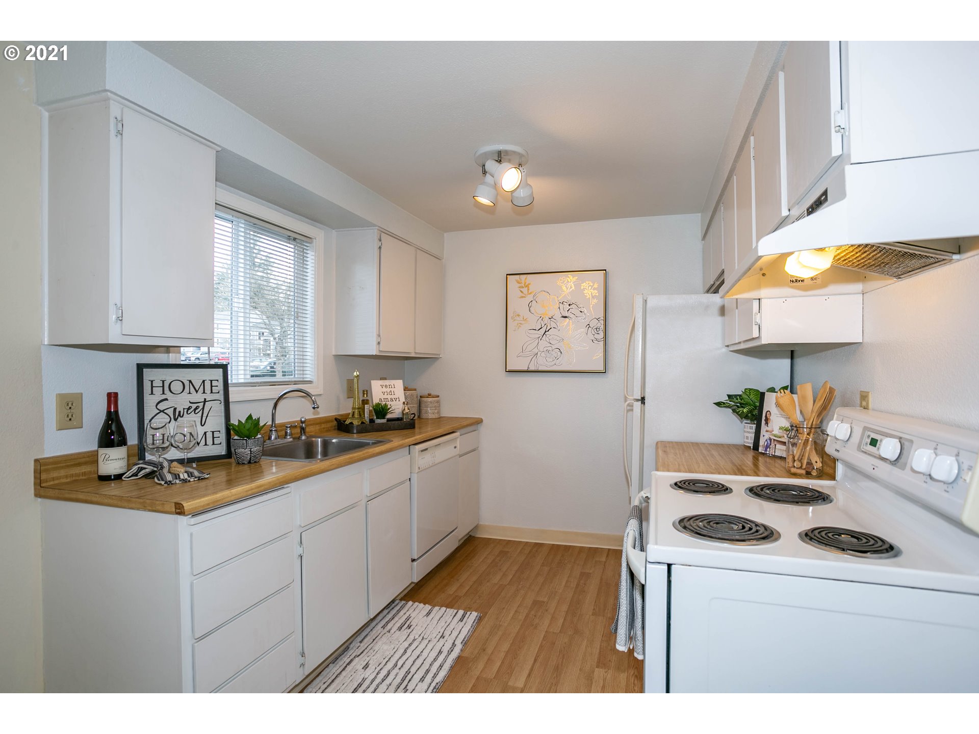 47 Eagle Crest Drive, Unit 6 Lake Oswego, OR 97035 - Photo 13 of 25