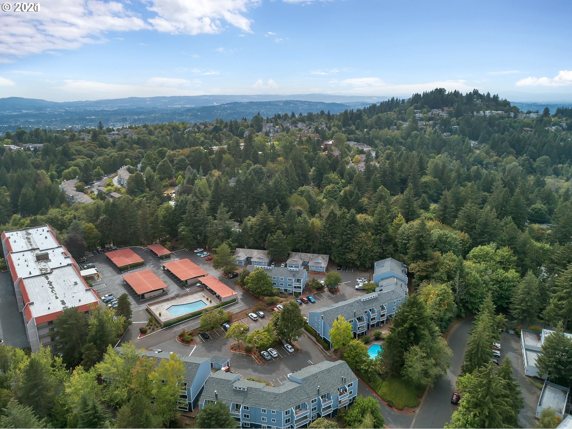 47 Eagle Crest Drive, Unit 6 Lake Oswego, OR 97035 - Photo 5 of 25