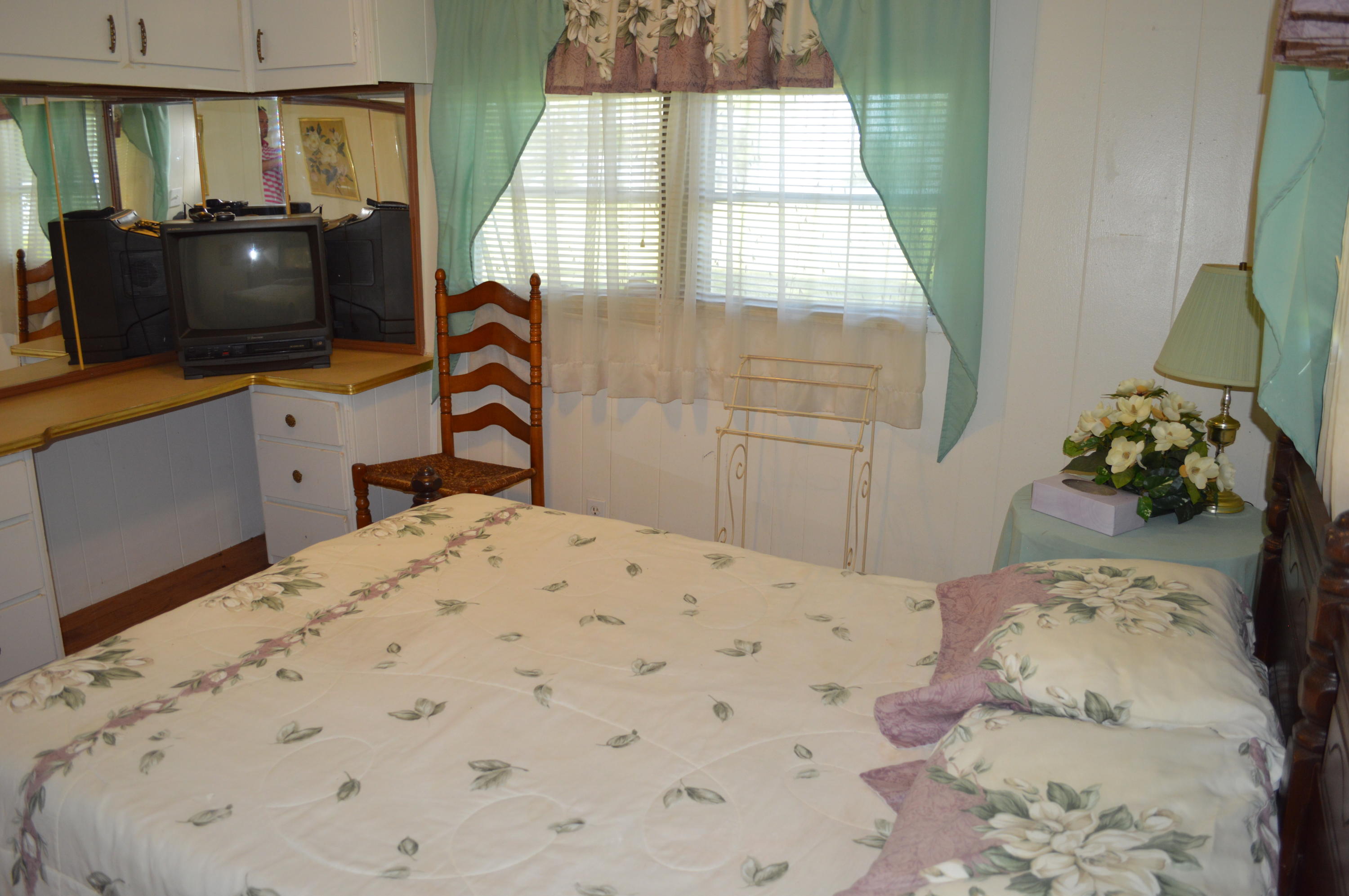 2054 Goat Island Road Summerton, SC 29148 - Photo 14 of 55 DSC_2875