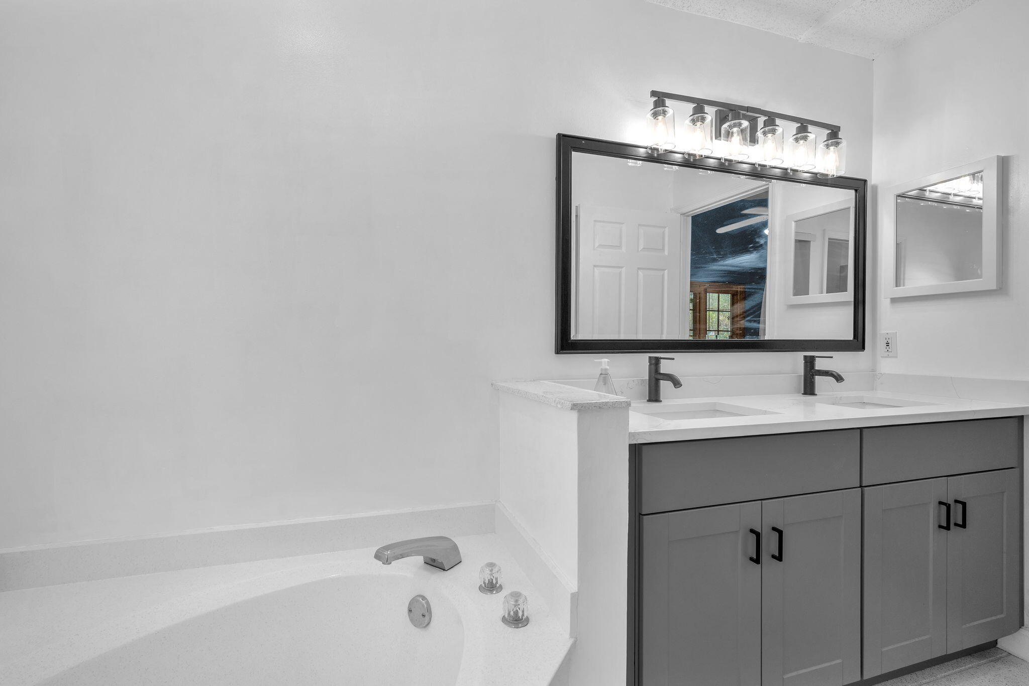 6080 Beaconwood Road Lake Worth, FL 33467 - Photo 22 of 52 42-web-or-mls-DSC04405