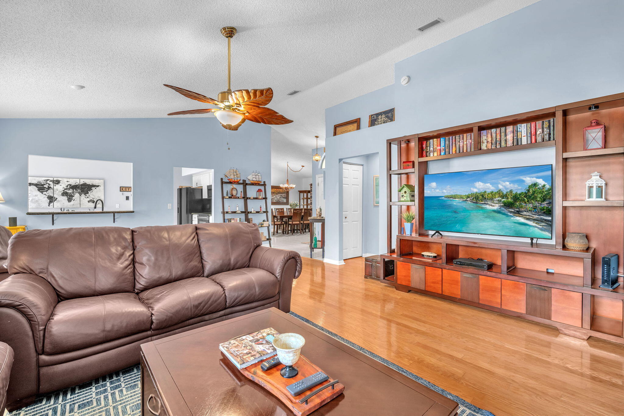 6080 Beaconwood Road Lake Worth, FL 33467 - Photo 5 of 52 34-web-or-mls-DSC04365