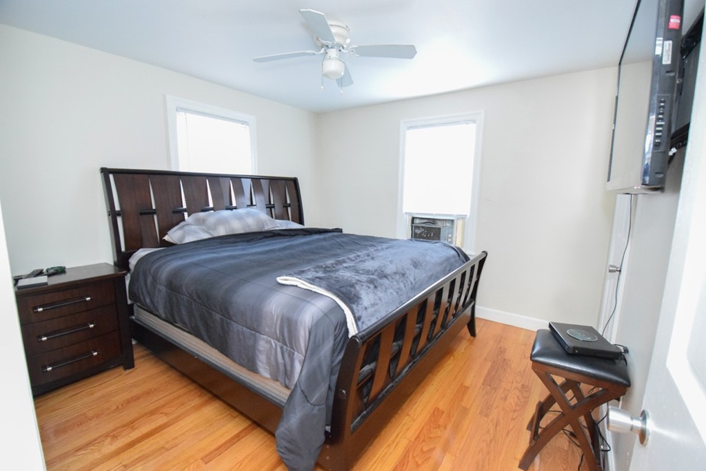 30 Thornton Street Springfield, MA 01104 - Photo 8 of 11