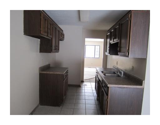 2871 Springfield Xenia Road Springfield, OH 45506 - Photo 4 of 5