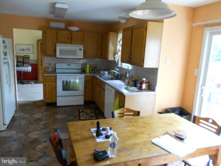 11 Birchgrove Road Newark, DE 19702 - Photo 4 of 12 Gallery Image 4
