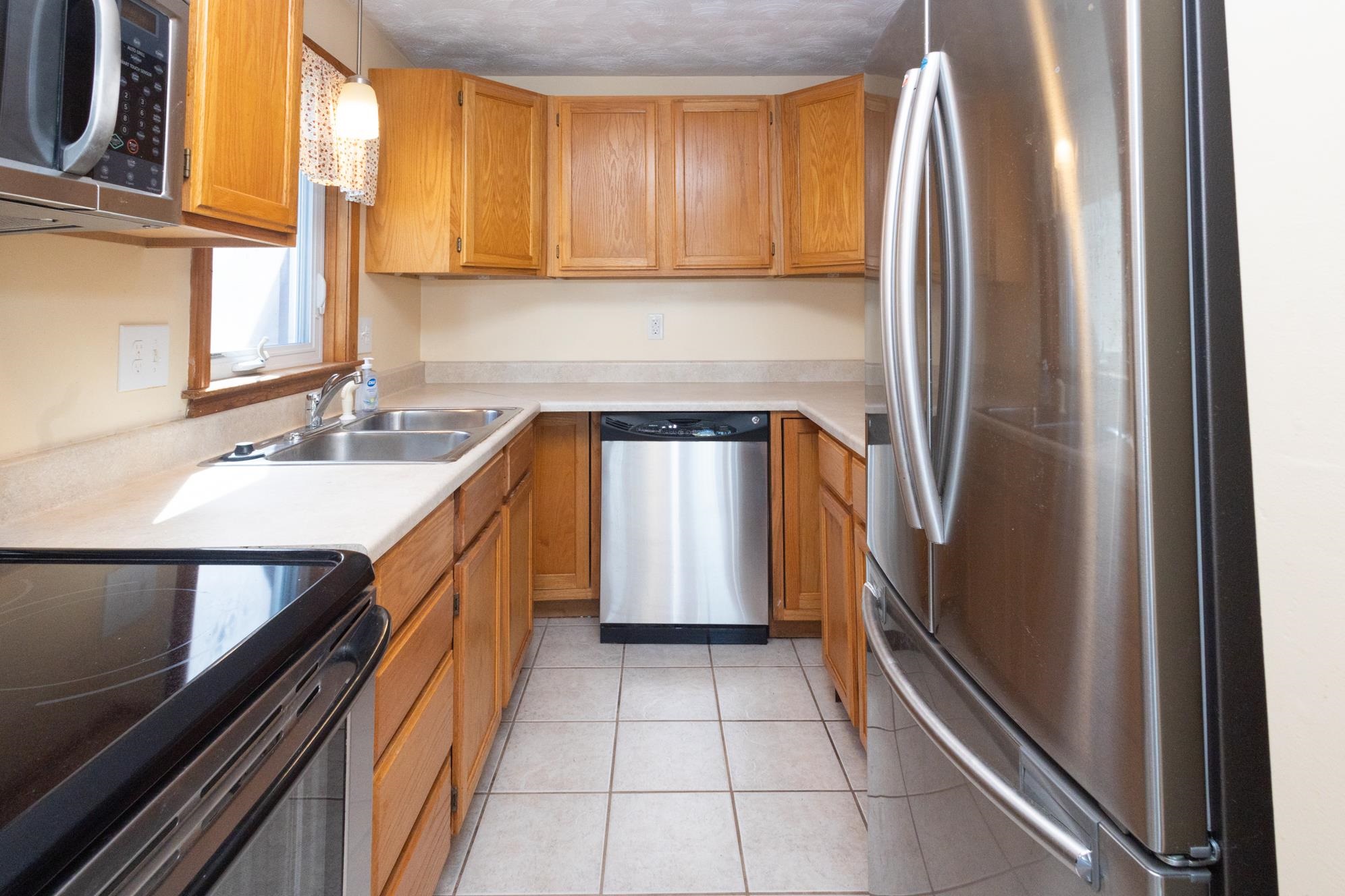 14 Brian Avenue, Unit L Derry, NH 03038 - Photo 10 of 35