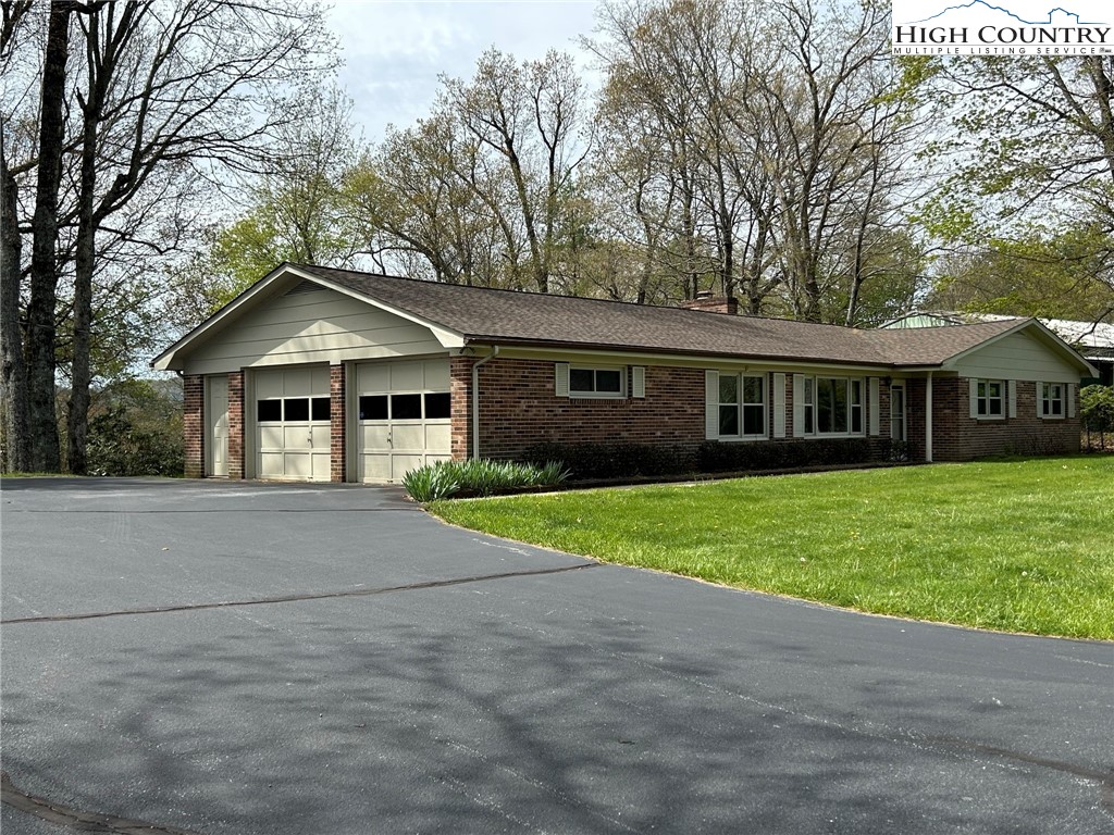 240 New River Heights Road Boone, NC 28607 - Photo 2 of 17 Gallery Image 2