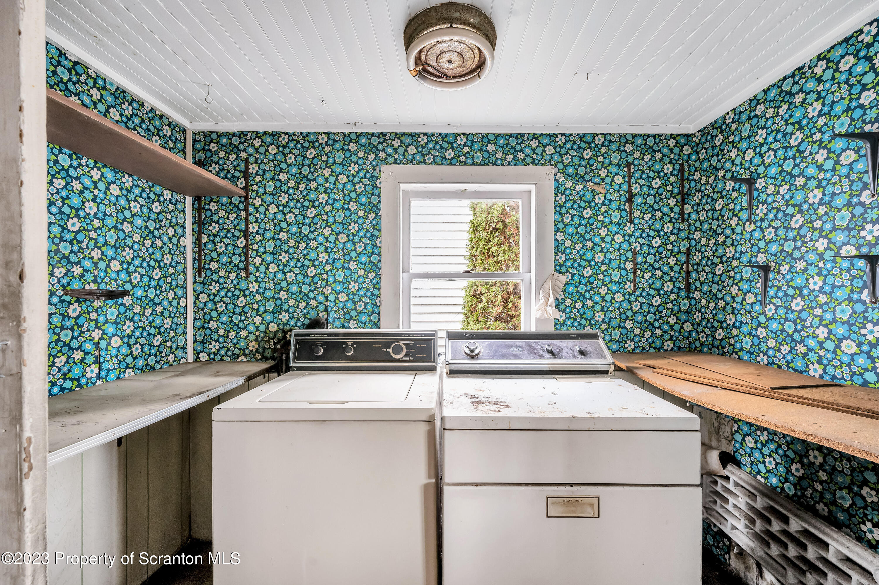 2043 Delaware Street Dunmore, PA 18512 - Photo 20 of 50