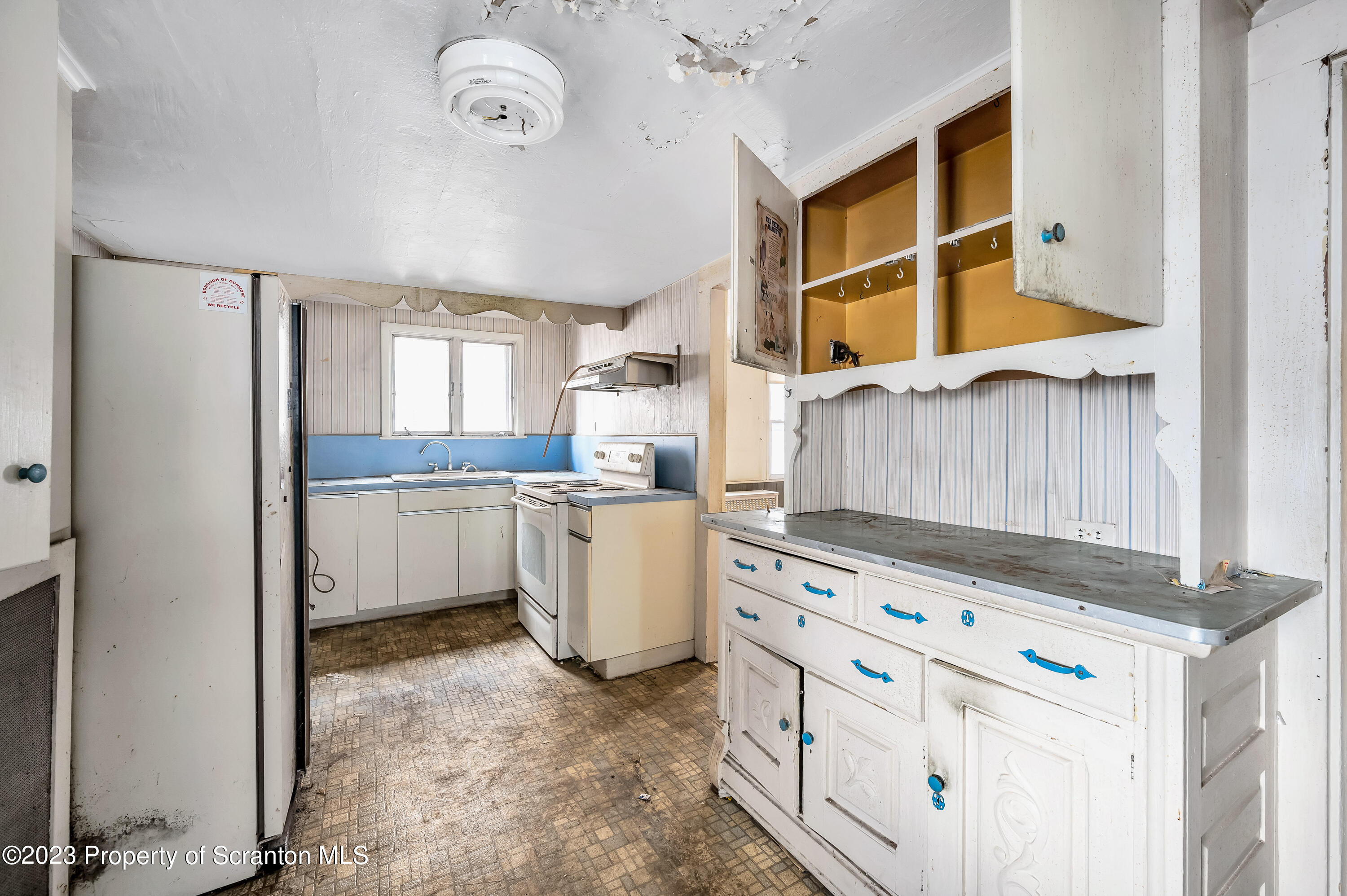 2043 Delaware Street Dunmore, PA 18512 - Photo 22 of 50