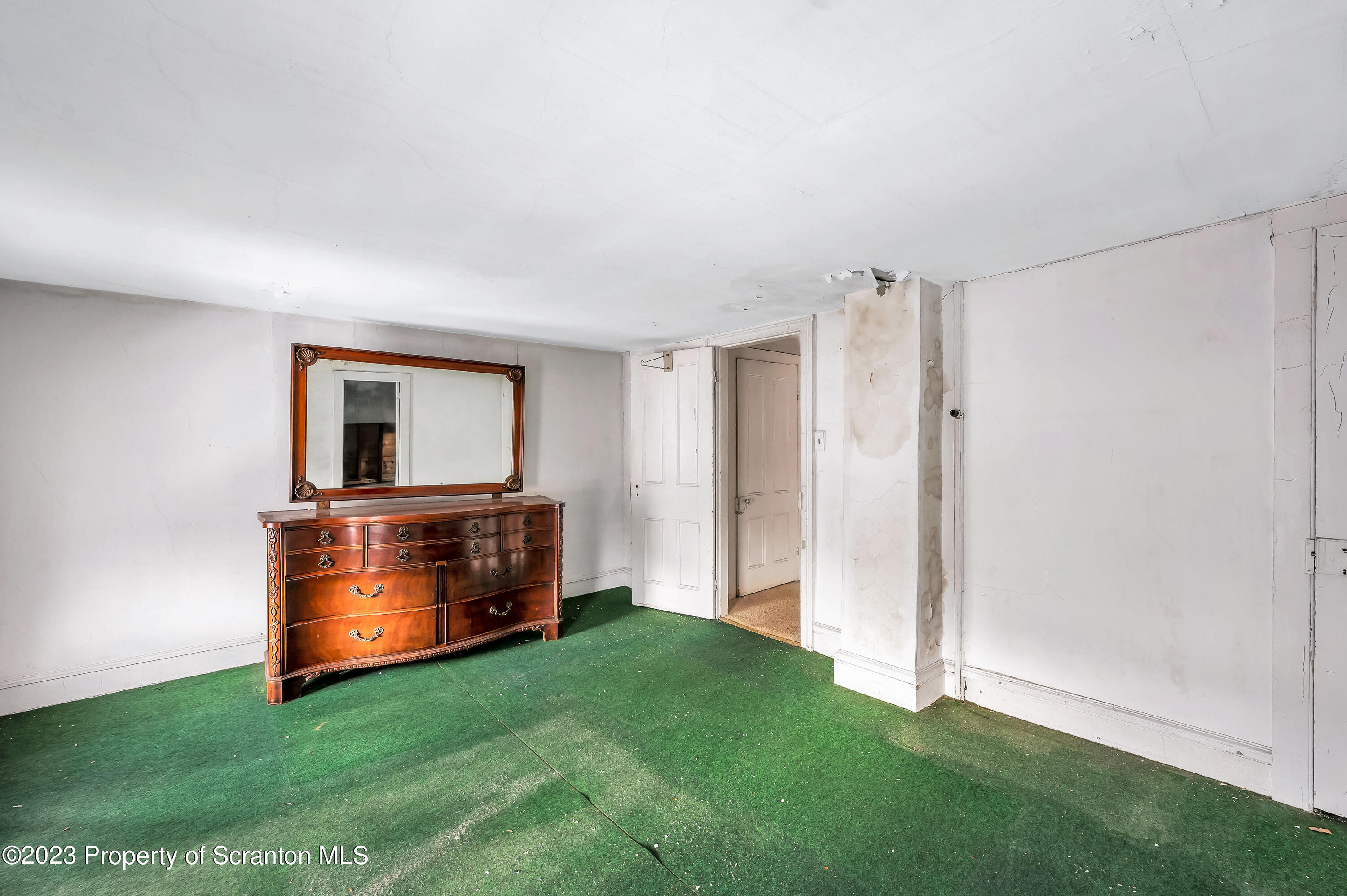 2043 Delaware Street Dunmore, PA 18512 - Photo 26 of 50