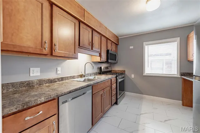 $350,000 | 7037 Dartmouth Avenue, University City, MO 63130