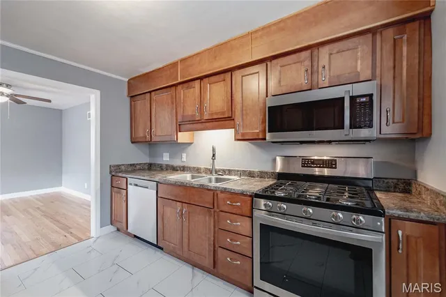 $350,000 | 7037 Dartmouth Avenue, University City, MO 63130