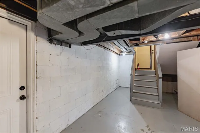 $350,000 | 7037 Dartmouth Avenue, University City, MO 63130