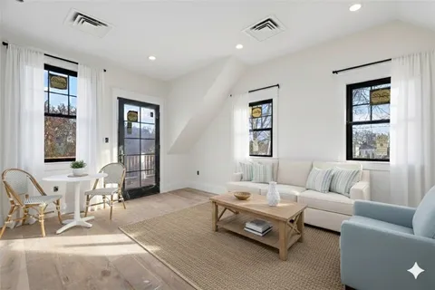 $3,995,000 | 14 Kay Boulevard, Middletown, RI 02842