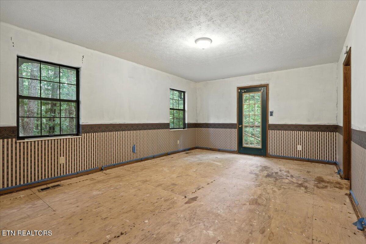 1520 Hightop Road Knoxville, TN 37914 - Photo 14 of 34 14-005_IMG_2170