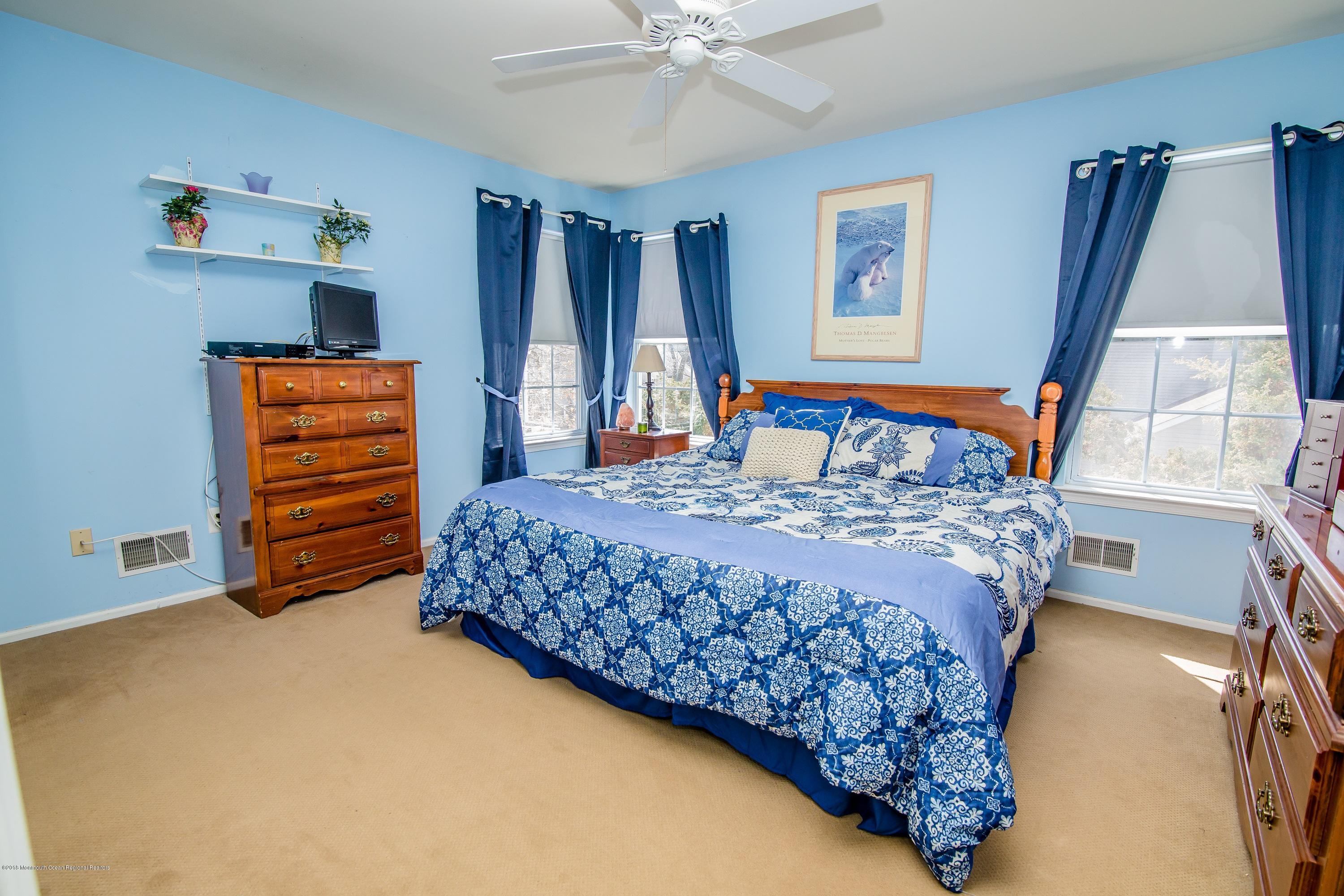 8 Nancy Street Howell, NJ 07731 - Photo 19 of 37 378 nancy-1