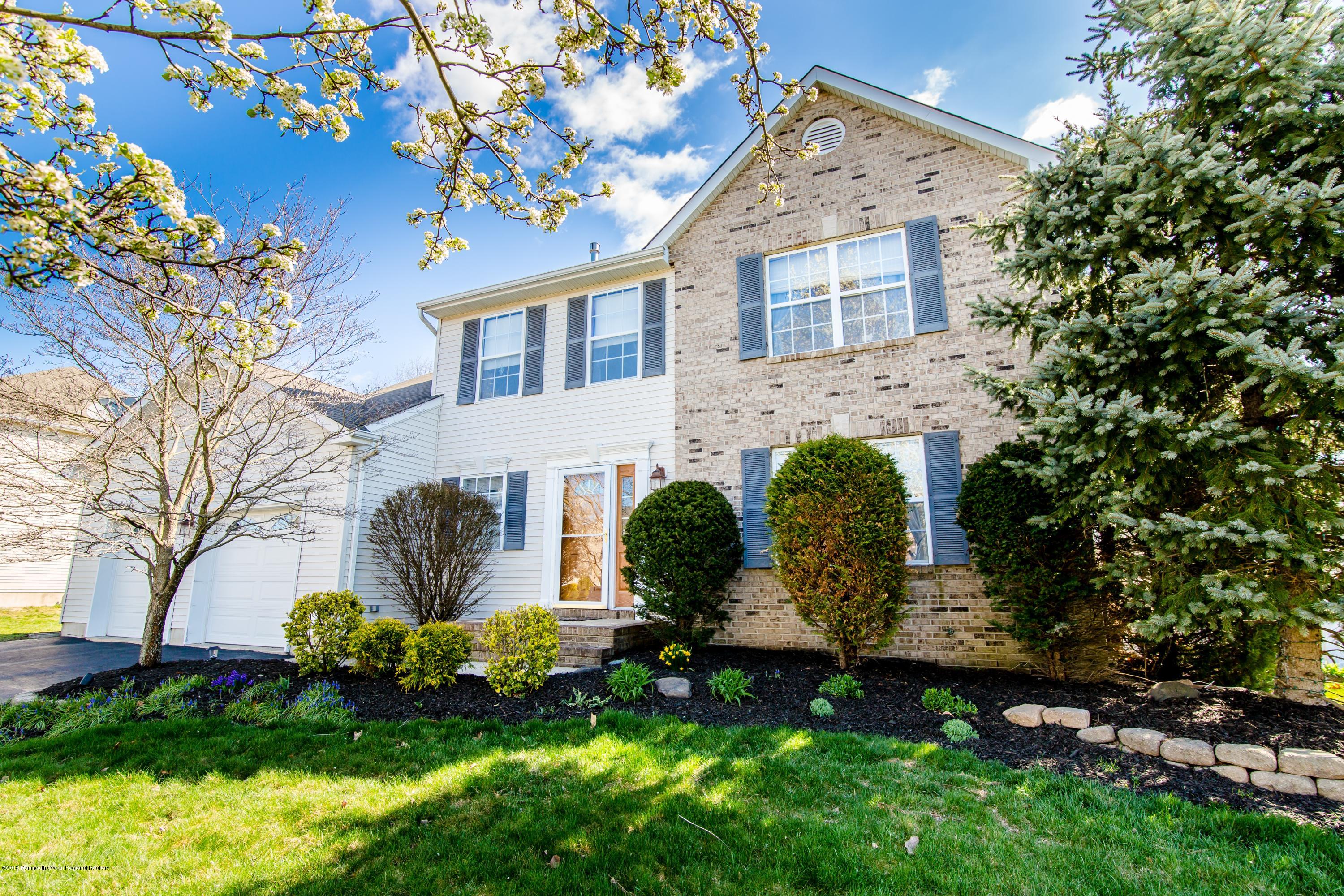 8 Nancy Street Howell, NJ 07731 - Photo 2 of 37 28 nancy-
