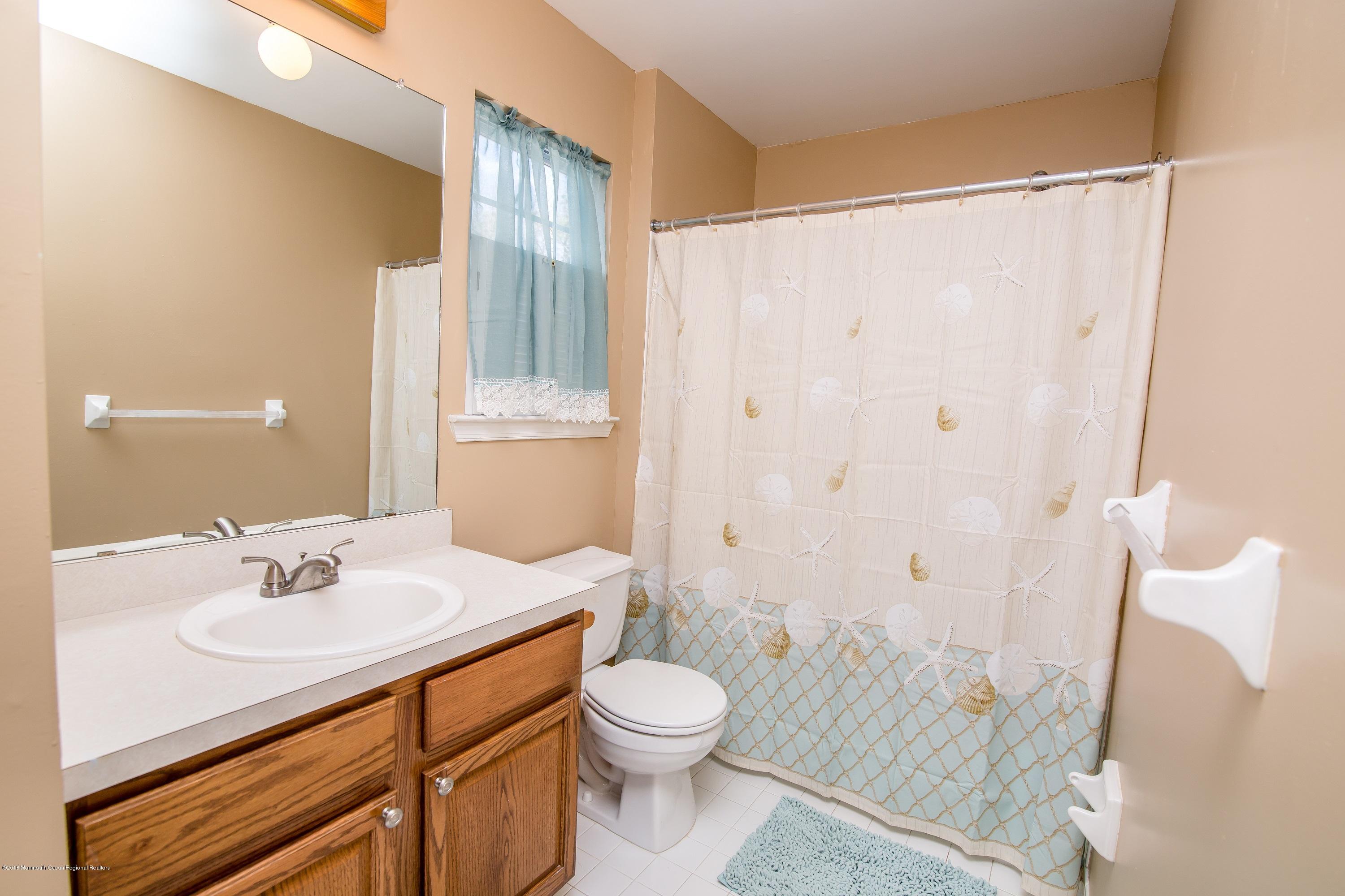8 Nancy Street Howell, NJ 07731 - Photo 28 of 37 438 nancy-