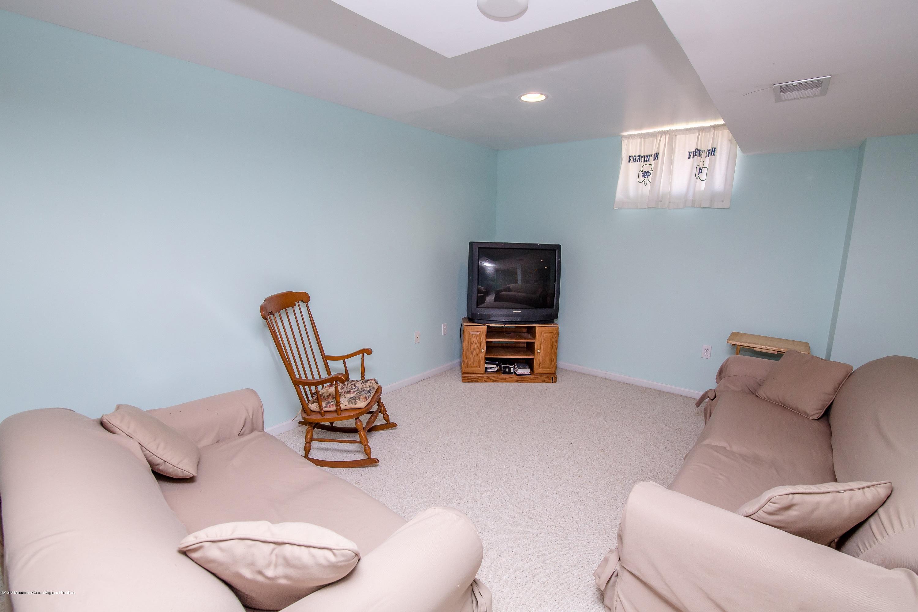 8 Nancy Street Howell, NJ 07731 - Photo 32 of 37 308 nancy-