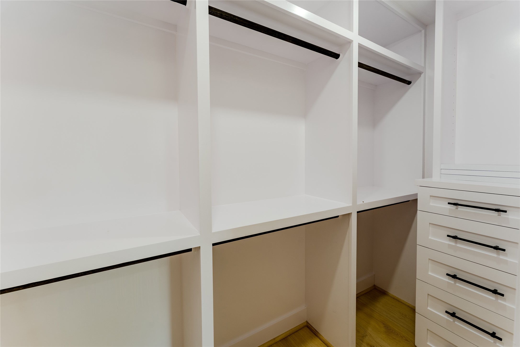 6027 Valkeith Drive Houston, TX 77096 - Photo 22 of 31 a view of closet