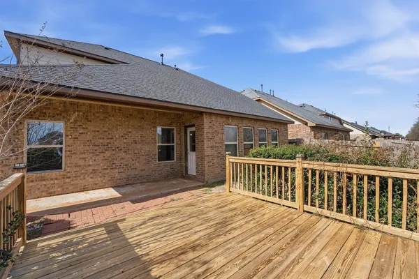 $2,800 | 719 Longstreet Drive, Richmond, TX 77469