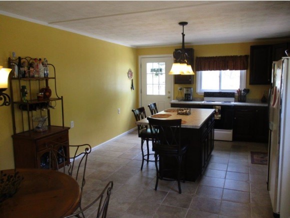 20 Mountain Home Road Londonderry, NH 03053 - Photo 8 of 21 Gallery Image 8
